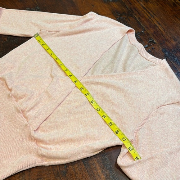 Lululemon Crossover Ribbed Waist Sweater Cotton Cashmere Heathered Dew Pink 4 - Picture 8 of 9